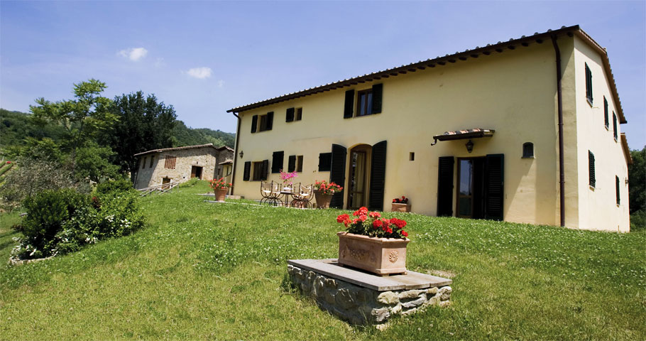 Vacanza in stanze di lusso a Tenuta Il Cerro Barberino Vacanze Colonica Storica Mugello dormire villa vicino Firenze